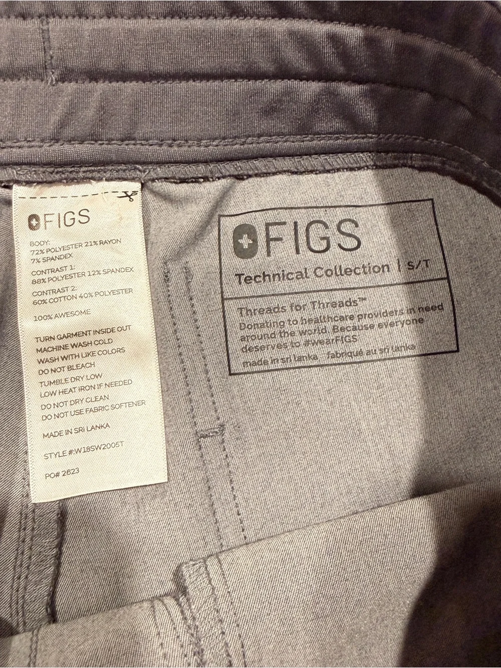 Figs Women's Gray Jogger Scrub Set with Teal Drawstring